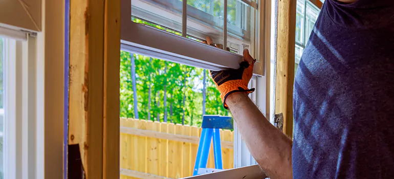>Bay Window Curtain Rail Track in Palm Coast, FL